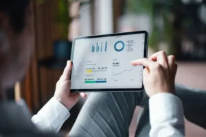 suivre ses revenus et ses dépenses pour améliorer ses finances personnelles